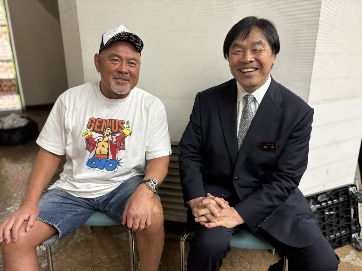 muto_keiji's tweet image. 毎年恒例のNOAH金沢大会。馳知事とも再会！しかし、忙しそうな馳知事。会場滞在時間10分で飛び出して行った！
