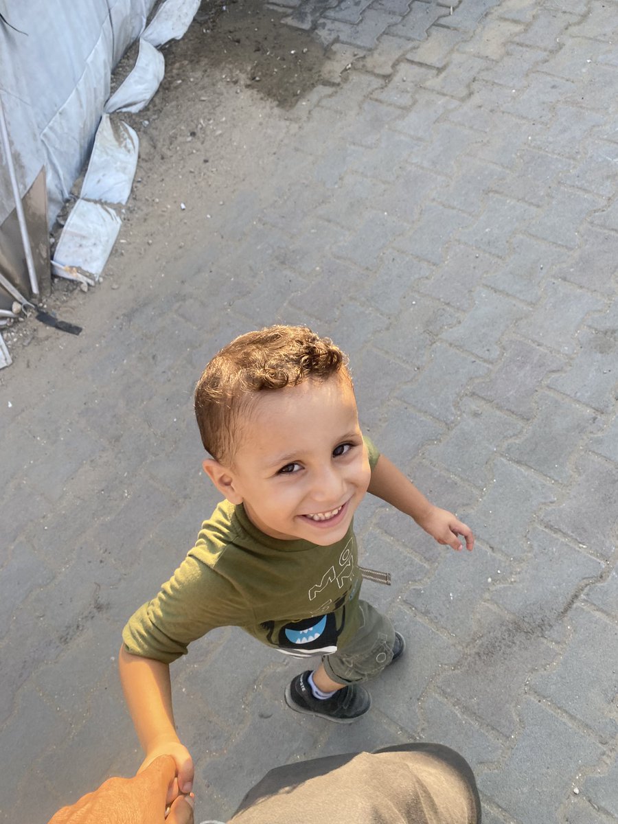 yanis_hamadGaza's tweet image. I took him for a walk to forget the hunger🍉
chuffed.org/project/124760…