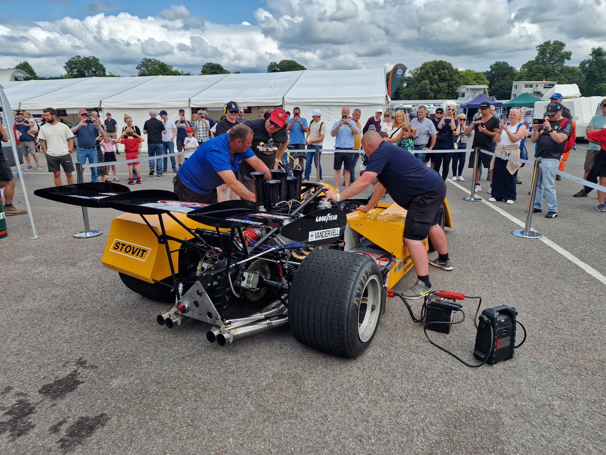 MConstanduros's tweet image. Fabulous weekend supporting @brm_racing celebrating their 75th Anniversary at @Oulton_Park. The event featured a stunning display of 20 cars including Graham Hill’s championship-winning car, 2 iconic V16s and the formidable CanAm BRM. #HallandHall @MotorvationPR #EventManagement