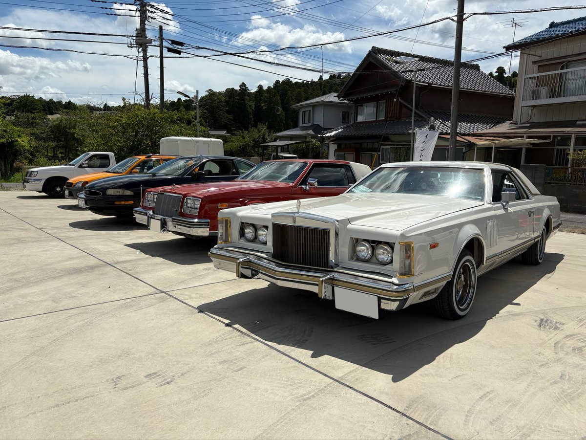 flyingfeather55's tweet image. 今日は行ってみたいなーって思ってたミーティングに初参加🤩
アメ車しか撮ってないけど…

 #集まれカーマニア