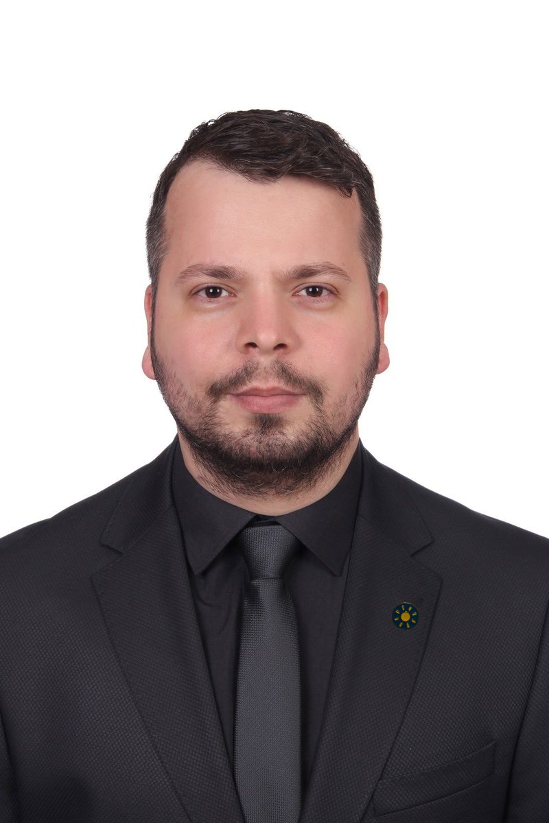 İyi Parti Kastamonu İl Gençlik Kolları Teşkilatlanmadan Sorumlu Başkan Yardımcısı Furkan Mor: Yanan sadece ağaçlar değil; yuvalar, hayatlar, nefesimiz kül oluyor. Doğa susarsa biz de susarız. Geç kalmadan harekete geç, çünkü başka bir Dünya yok!