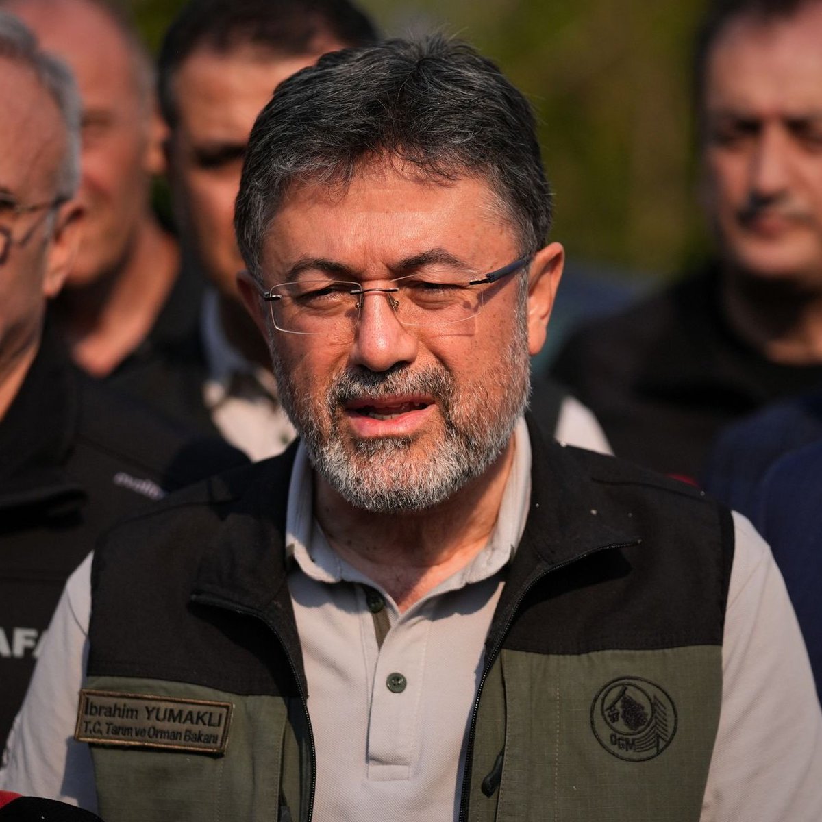 ibrahimkaragul's tweet image. Her halde bu yaz en zor bakanlığı, Tarım ve Orman Bakanı İbrahim Yumaklı @ibrahimyumakli yapıyor.
Dalga dalga gelen yangınlarla, ülkemizin bütün güzelliklerine küle dönerken bakanlık personeli, Orman Genel Müdürlüğü çalışanları, sivil kuruluşlar, yüreği yanan herkes büyük…