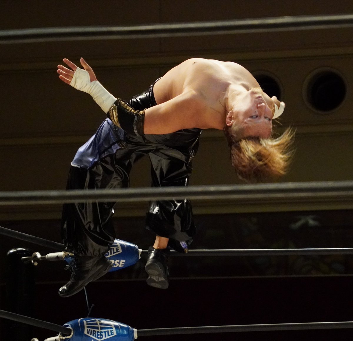talinew5118nao's tweet image. 2025.7.26 NOAH 京都KBSホール
#HAYATA 選手

綺麗なムーンサルト✨

#noah_ghc