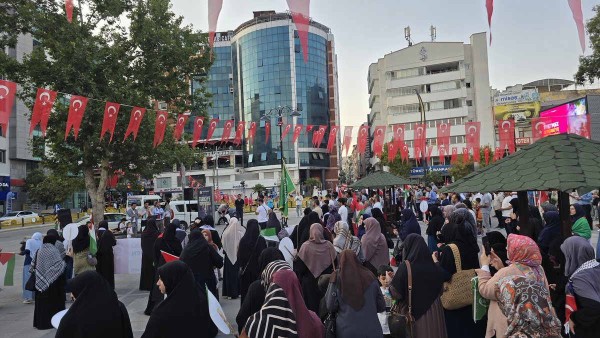 🇵🇸 GAZZE İÇİN MEYDANDAYIZ!

📢 Gazze'deki açlık ve katliamlara "Dur" demek için Furkan Hareketi Elazığ olarak basın açıklaması gerçekleştirdik🇸🇩

Zalimler İçin Yaşasın Cehennem!

Gazzeİçin Meydanlardayız
#GazzeAçlıktanÖlüyor
#FurkanHareketi