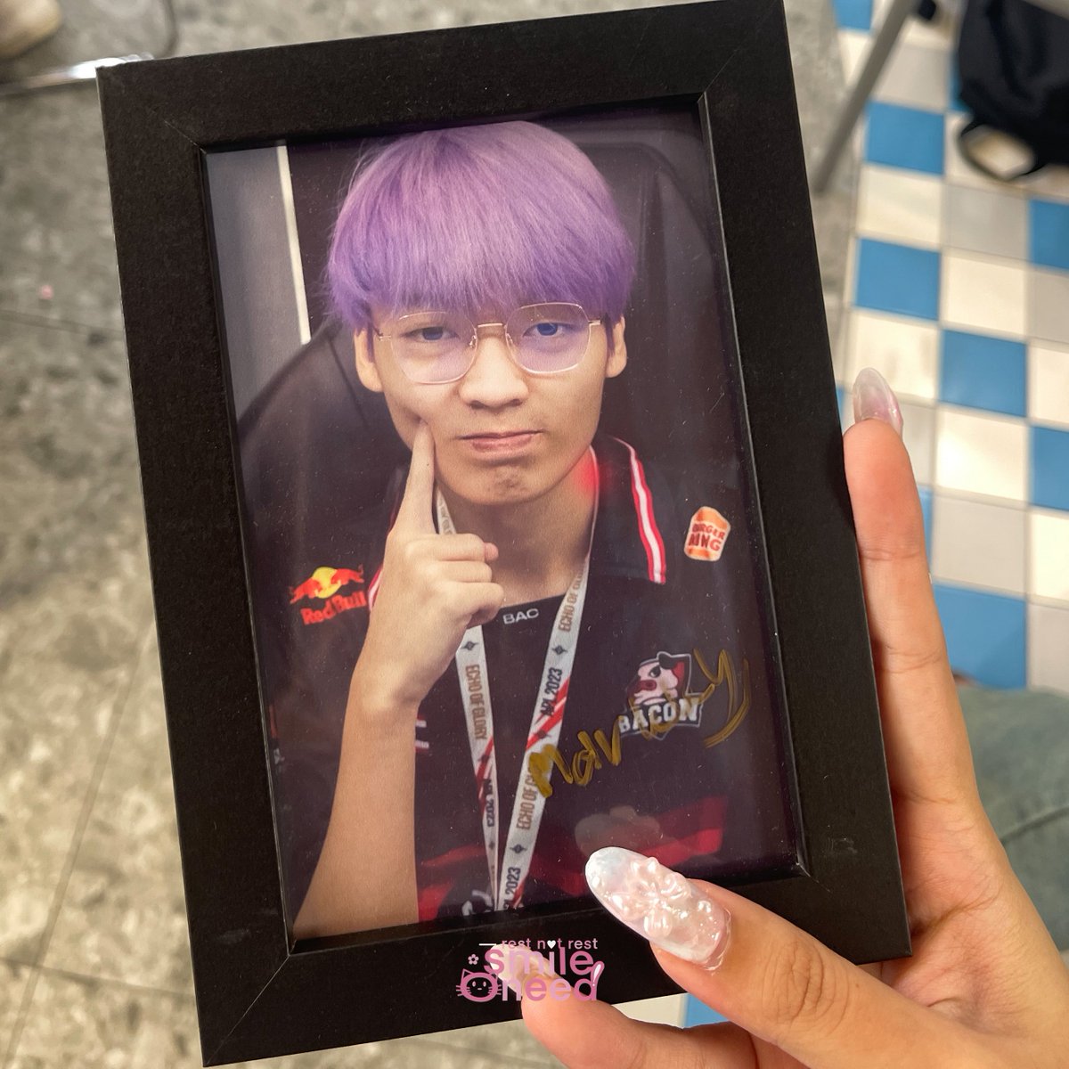 smileoneed's tweet image. สมายหัวจัยอ้วมม้าก หัวจัยม้ากผมม่วง มู่กุ้วดิวะ✊🏻