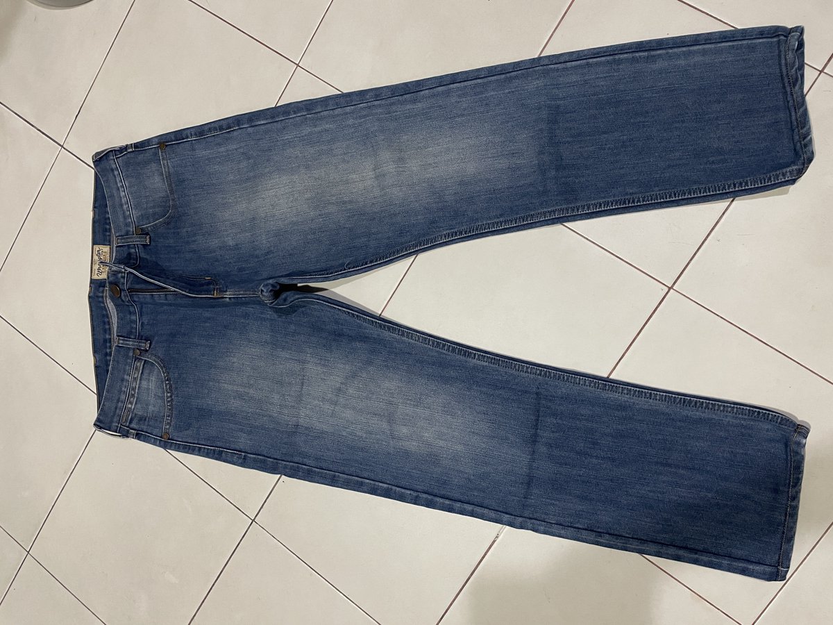 ส่งต่อกางเกงยีนส์
- Wrangler (Greensboro)เอว 38x32
- Wrangler (BROKEN TWILL FABRIC)เอว 32x32
- Wrangler (SPENCER)เอว 36x33
- นิยมยีนส์ ไซส์ 2xl
- HARAเอว 31
#เสื้อผ้ามือสอง #เสื้อผ้ามือ2 #เสื้อผ้ามือสองสภาพดี #เสื้อผ้ามือสองราคาถูก #ส่งต่อเสื้อผ้า #กางเกงยีนส์ #กางเกงยีนส์มือสอง