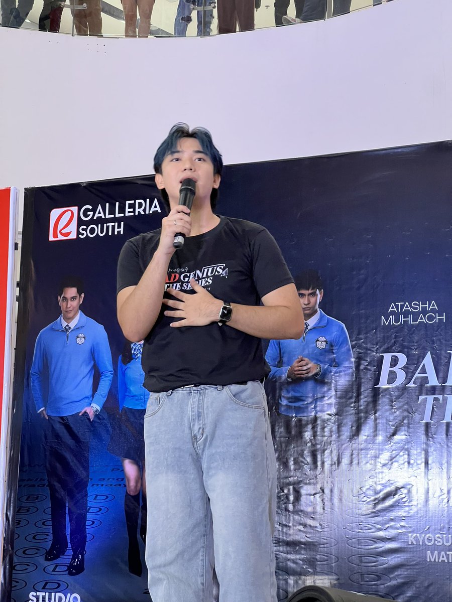 VivaOnePH's tweet image. He came. He sang. He conquered hearts 💘 Ang bangis mo, Kyosu Guinto!
Bad Genius: The Series episodes 1 & 2 now streaming only on #VivaOne! vivaone.page.link/BadGeniusTheSe…
Viva One, Bida Ka Dito!
#BadGeniusTheSeries #BadGeniusPh #BadGeniusatGalleriaSouth