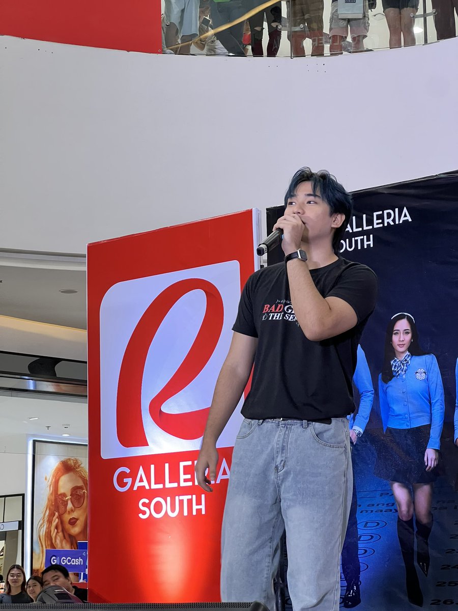 VivaOnePH's tweet image. He came. He sang. He conquered hearts 💘 Ang bangis mo, Kyosu Guinto!
Bad Genius: The Series episodes 1 & 2 now streaming only on #VivaOne! vivaone.page.link/BadGeniusTheSe…
Viva One, Bida Ka Dito!
#BadGeniusTheSeries #BadGeniusPh #BadGeniusatGalleriaSouth