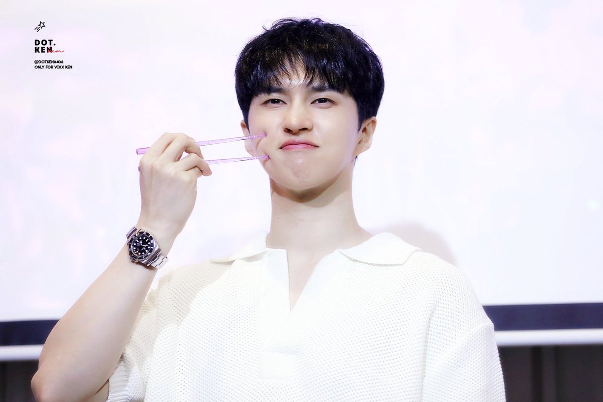 DOTKEN0406's tweet image. 250713 방콕 팬싸
💛째아니 모찌피스🥢˘ᗜ˘
@jaehwany0406
#켄 #이재환 #KEN #빅스 #LEEJAEHWAN