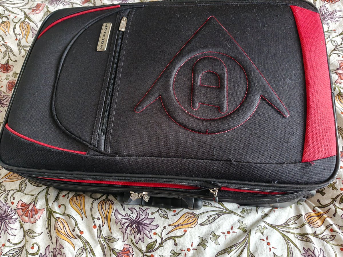gerryccarroll's tweet image. It's Suitcase Sunday!
All the best to everyone travelling to Edinburgh for the Fringe.
Don't miss A Gerry Christmas Carroll
31st July to 24th August. Tickets bit.ly/3GVE2wD
#SundayFringe
@JustTheTonic #edfringe #quickflyer