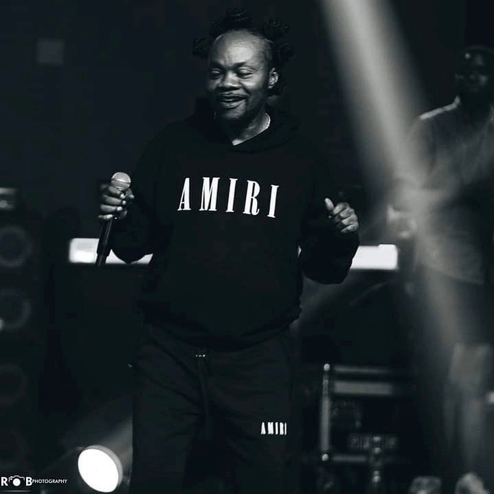 kaysArkye's tweet image. You made all gangstas sing and dance to your angelic music.
What a Diamond and a true Star.
#Dayie Daddy #WeLuvU 👑🕯️ 🕊️