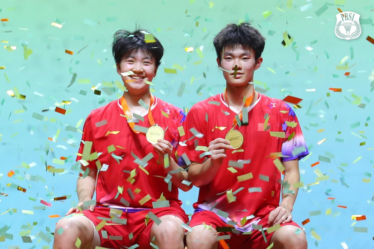 INABadminton's tweet image. Podium Ganda Campuran WONDR Badminton Asia Junior Championships 2025.

Ikhsan Lintang Pramudya/Rinjani Kwinara Nastine keluar sebagai Finalis sektor ganda campuran.

Gelar juara diraih Chen Jun Ting/Cao Zi Han (China), sementara semifinalis diraih Lee Hyeong Woo/Cheon Hye In…