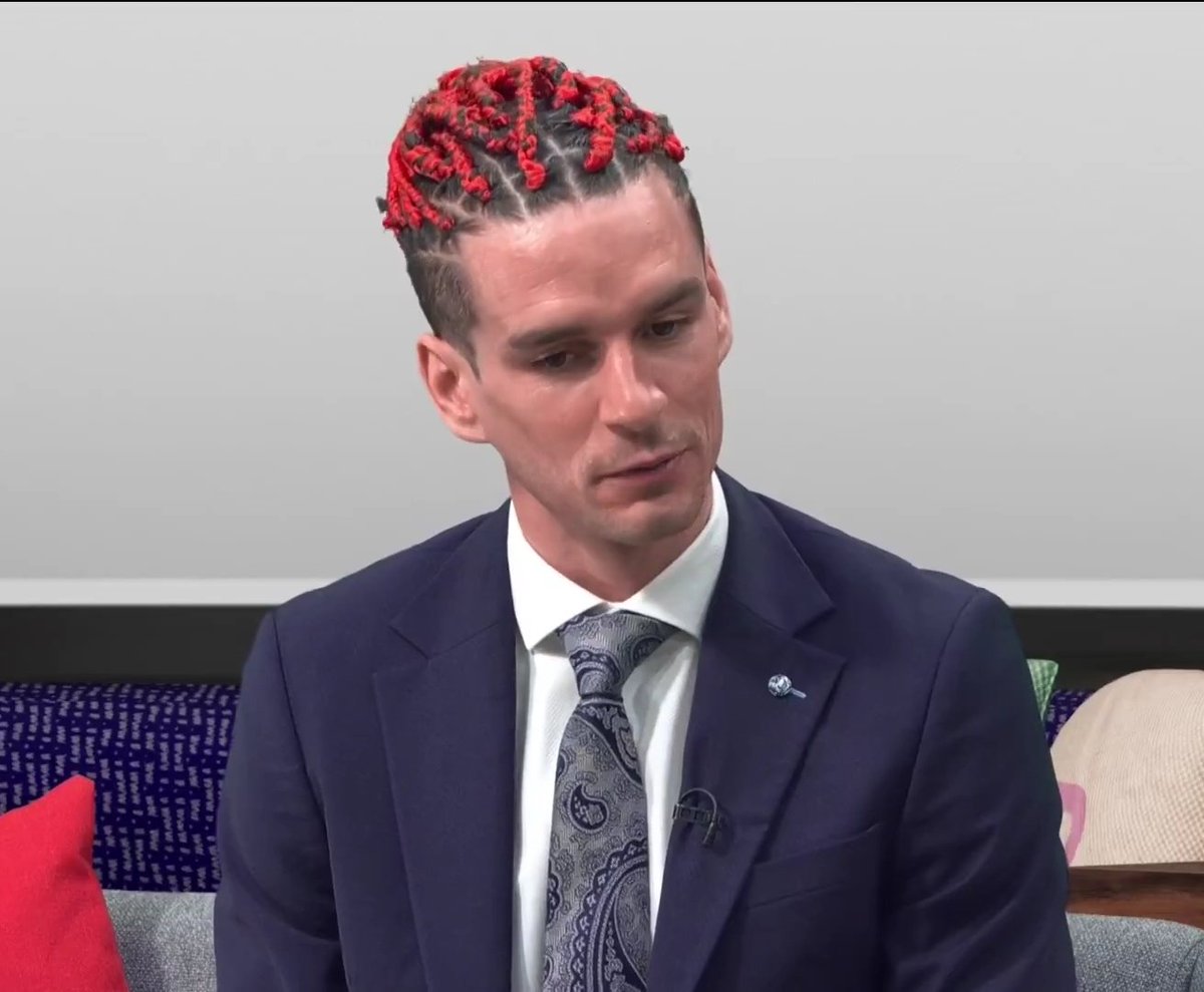 Did Danny Mullins actually find out the colour of the cushions on set and match the colour with his braids . He clearly goes to extraordinary lengths to impress !!!