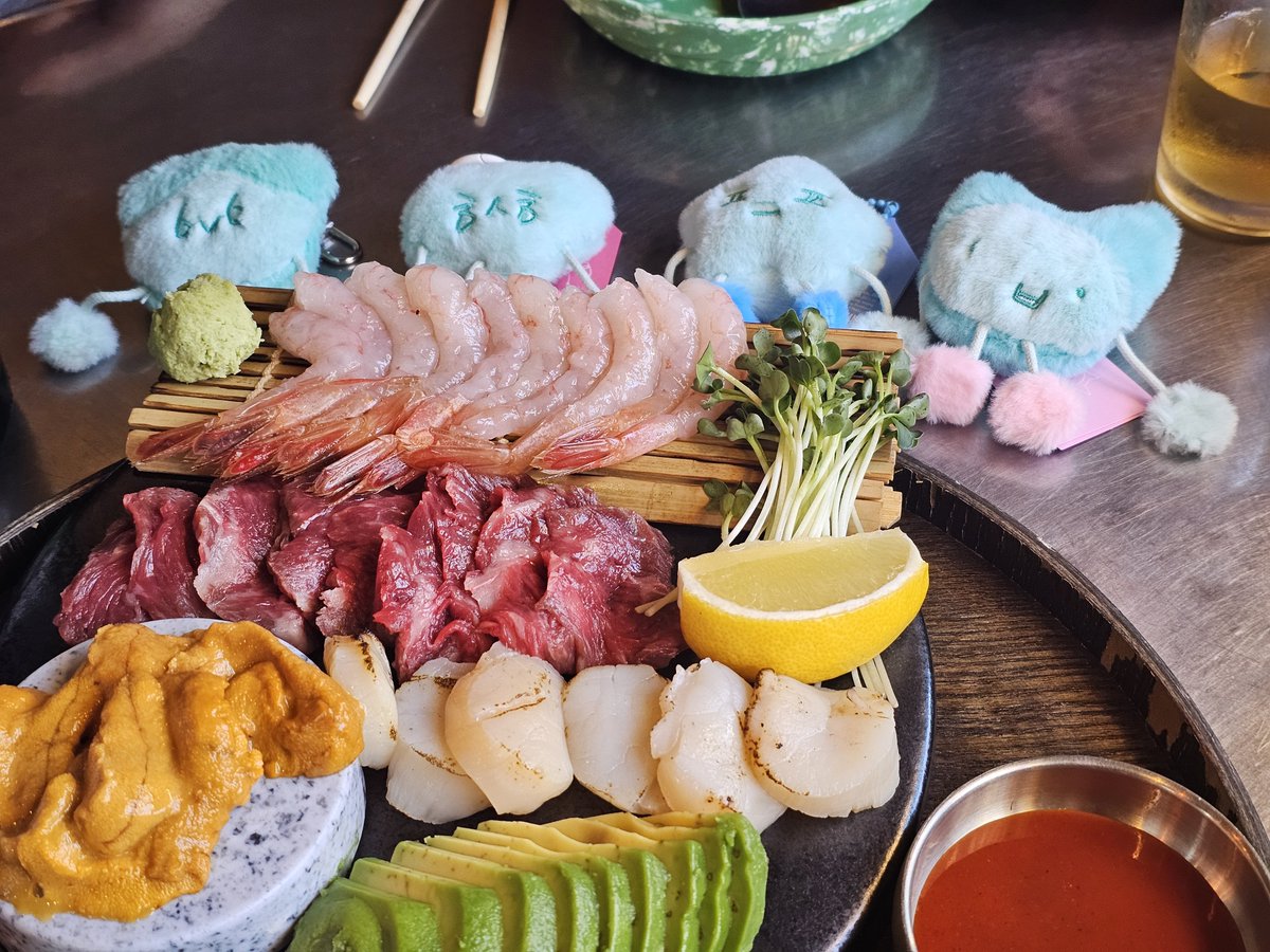 mandoo_ming's tweet image. 팡이들 데리고 맛있는거 머그러와써요 &amp;gt;&amp;lt;