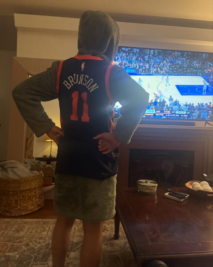 Firstly, hoping for a quick recovery for Tatum who's a great player and a classy guy. Secondly.... Go NY, Go NY Go! Wow!!