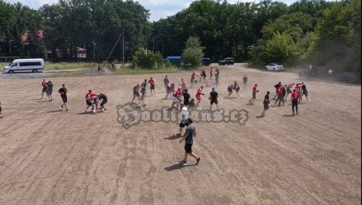 hooliganscz1999's tweet image. 26.07.2025🇺🇦Training fight meeting was held among the youth of the movements: Segedka (Odesa) & Red Fox (Kherson) & MG (Poltava) vs CSKA (Kyiv), 20x20, fight which lasted about 6 minutes, ended in a draw, click for more here: hooligans.cz/2025/07/27/seg…
All in one place. Tap to…