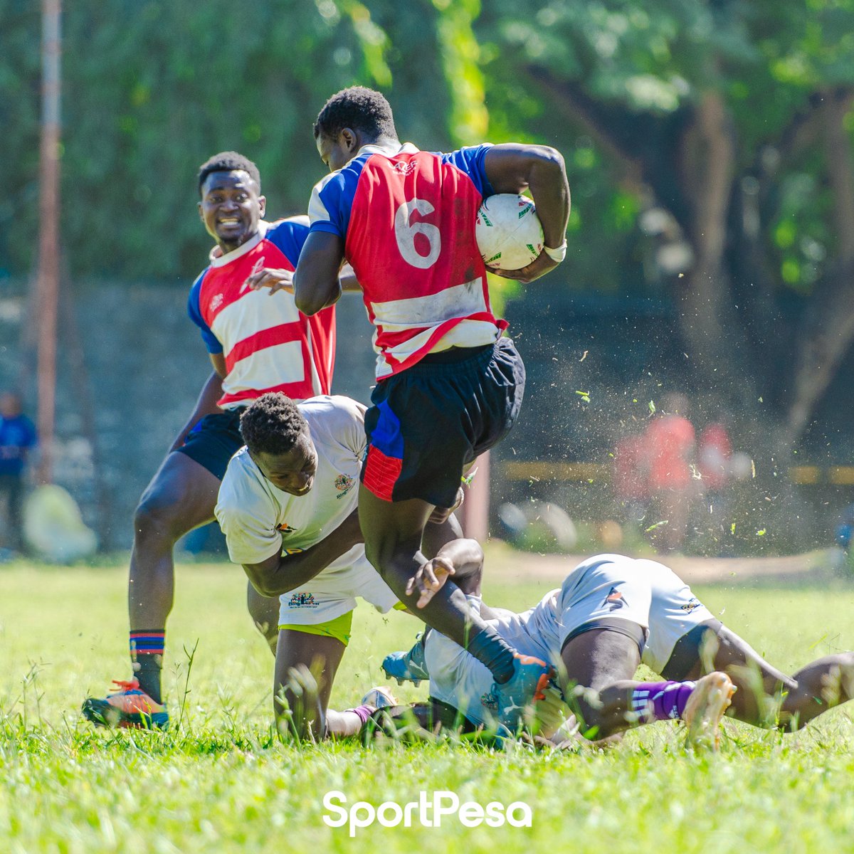 grray_k's tweet image. Hii weekend is now complete bana, #Sportpesa7s hapa kiasi tukingoja epl irudi Buana.