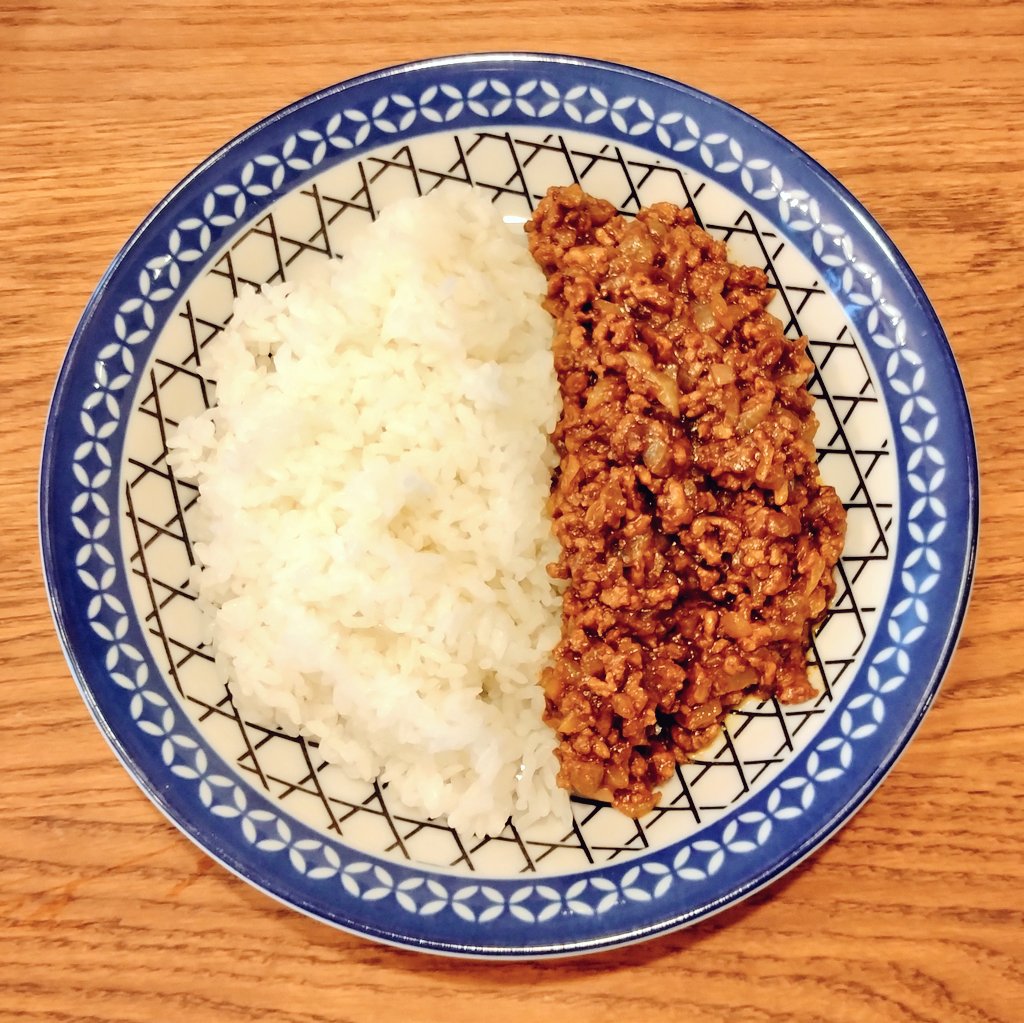 junyamegane's tweet image. 今日はキーマカレーです
来週も生きのびましょう