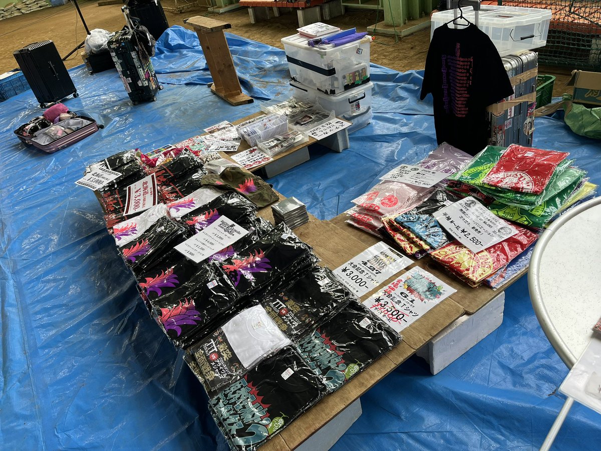 gurukunmask's tweet image. #北都プロレス
西興部大会開場しました！

秀旺さんの売店いつもデカすぎないか