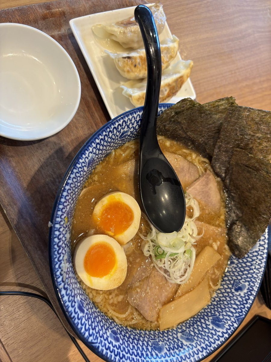 chieri_paradox's tweet image. 塩分と油分とカロリーを手っ取り早く補給😋