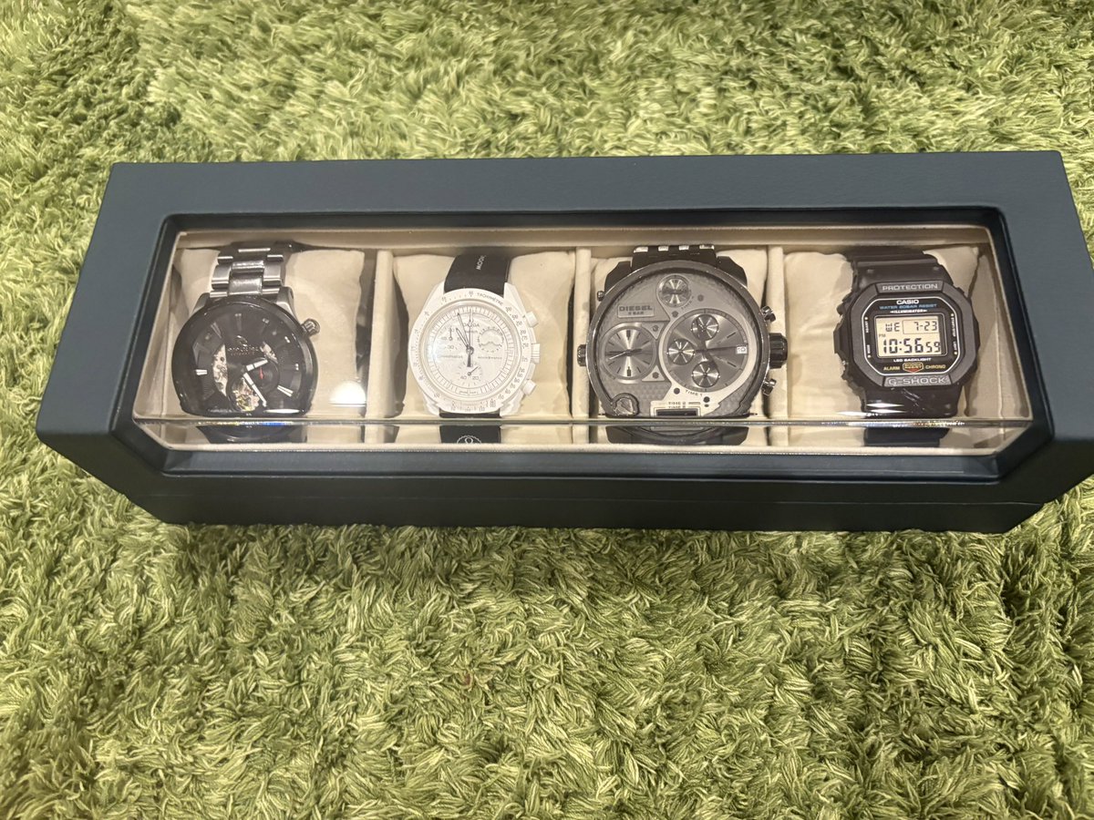 watch33993 tweet picture