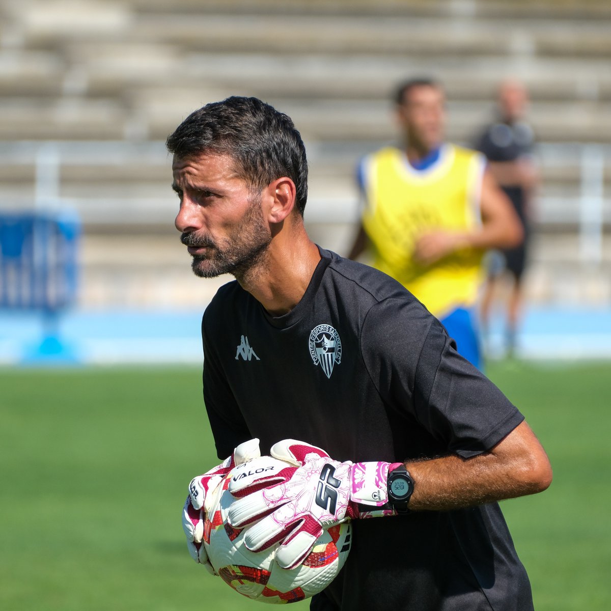 CESabadell's tweet image. 🎂 Avui és l’aniversari de Toni Texeira, entrenador de porters del @CESabadell!
🥳 Moltes felicitats, @Tonitexe!
#AMQM