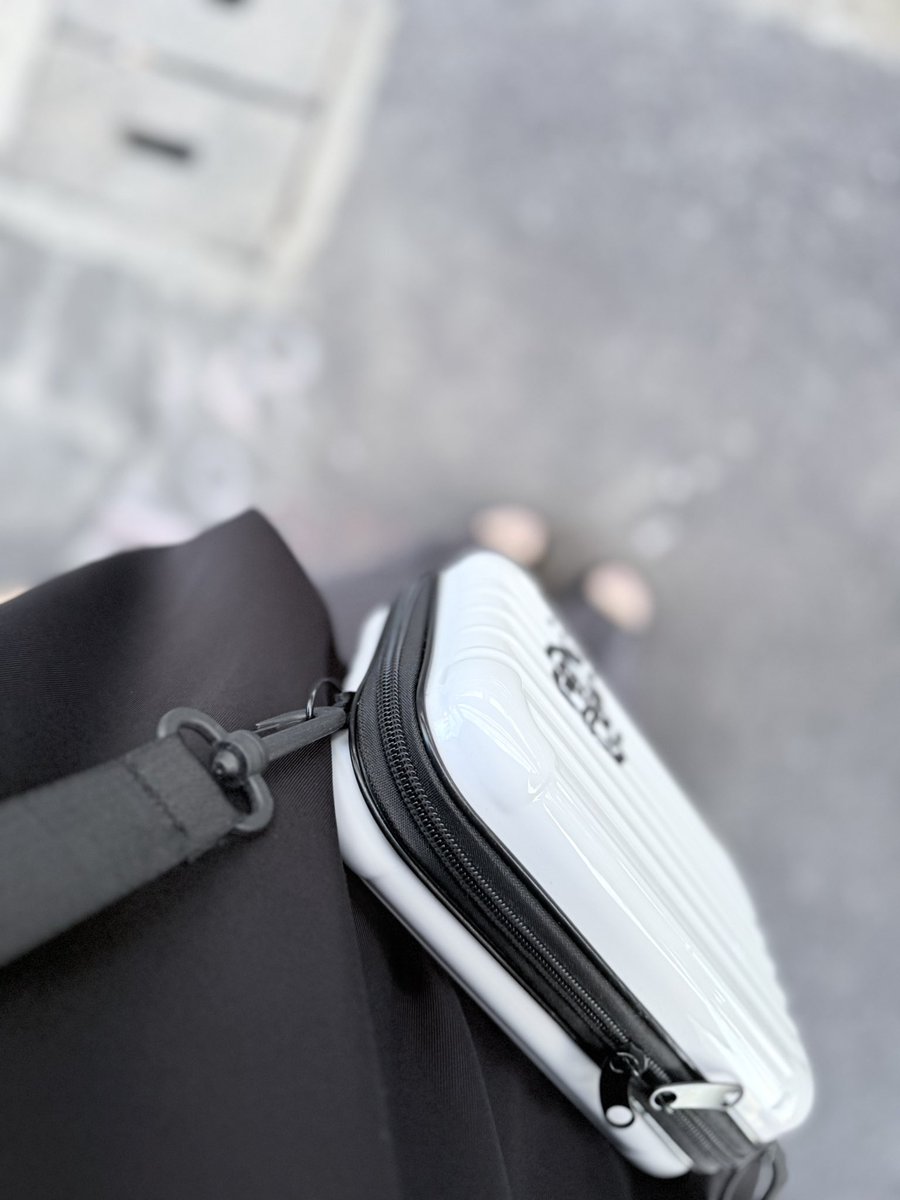 brhr1710's tweet image. 財布しか持ってこんかったし死ぬほどラフ着