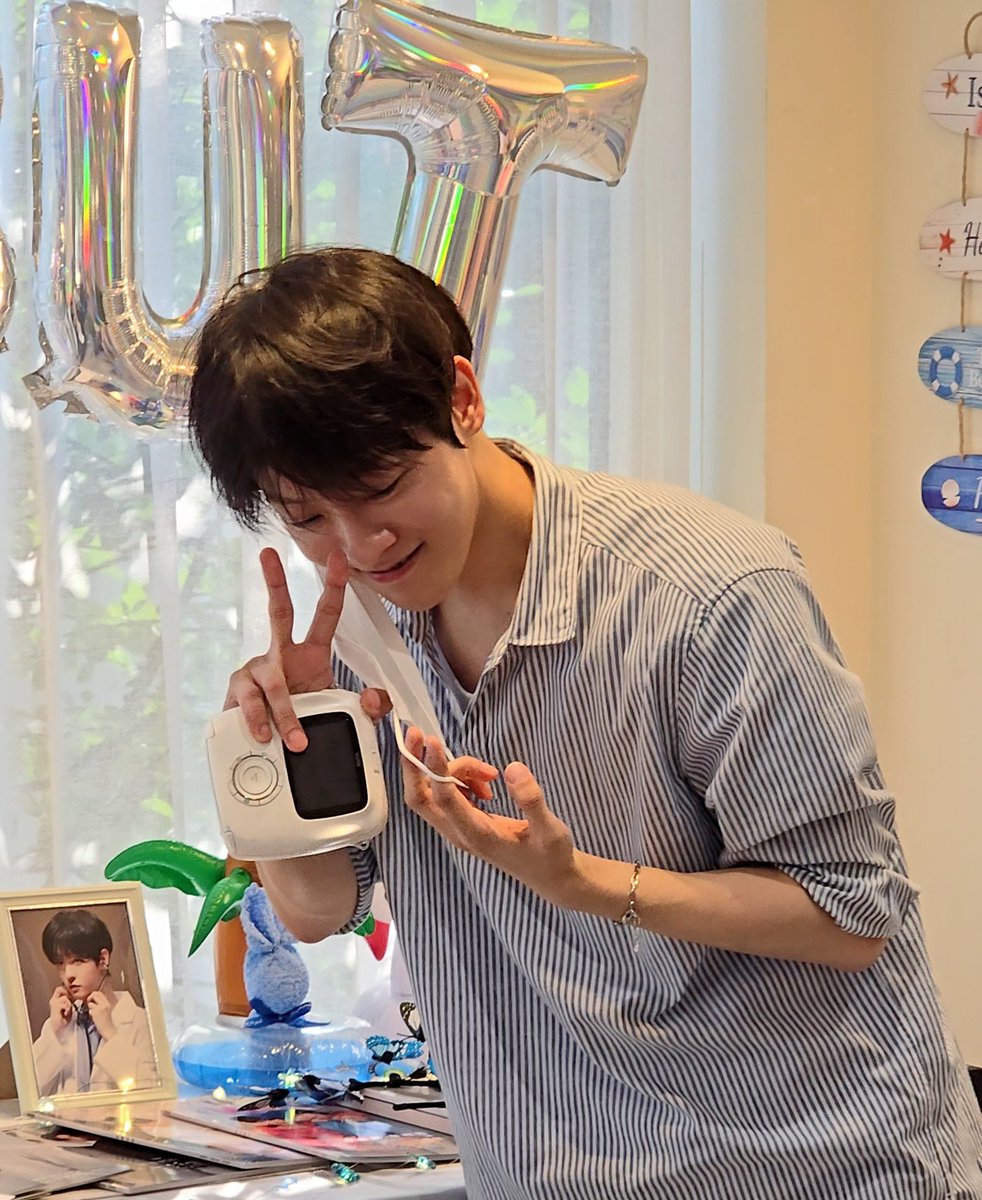 fortaevinlee's tweet photo. 예쁜 공간에서 태빈일 만날 수 있어서 너무 행복했습니다. 예쁜 공간 준비해주신 쌤들 감사합니다!!
#Hello_Summer
#빛나는_태빈아_8주년_축하해
#LTV_8TH_ANNIVERSARY https://t.co/ZvklR1wYv9