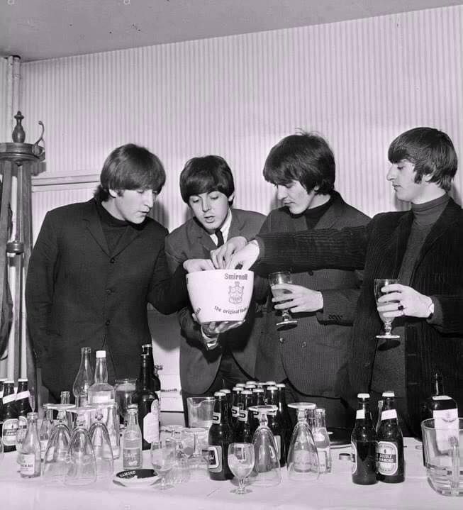 BeatlesHours's tweet image. 