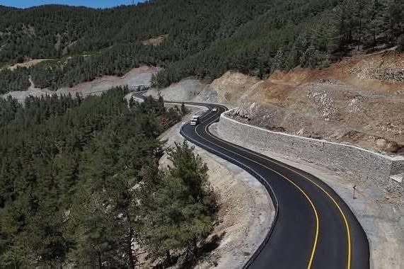 Hatay Büyükşehir Belediyemiz tarafından yapılan Serinyol-Madenli yolunun protokolümüz ve hemşehrilerimiz ile birlikte açılışına katıldık.

Cumhurbaşkanımız Sn. Recep Tayyip Erdoğan ve Hatay Büyükşehir Belediye Başkanımız Sn. Mehmet Öntürk’e ve emeği geçenlere teşekkür ediyorum.