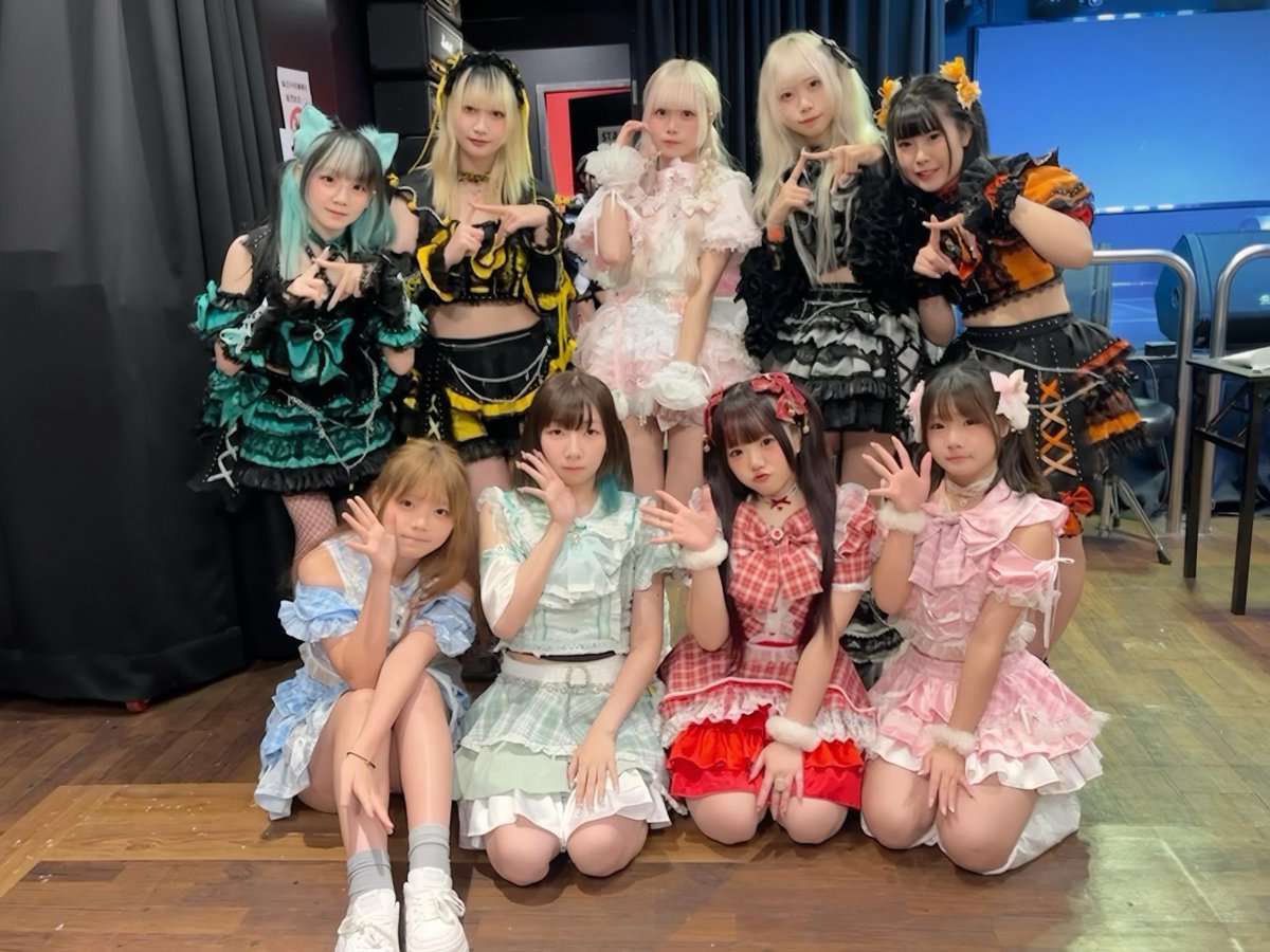 hr_official_hk's tweet photo. 台湾遠征無事に終わりました✨ また海外遠征という目標に向かって頑張ります！！！みんなありがとー！✨

@WeZ_IDOL さん、@hpcr__official さん、溟海オシアナス さん、満開花火 さん、Hizuki さん、グループ写真ありがとうございました✨ これからもよろしくお願いします！ https://t.co/vdxtHewMNH