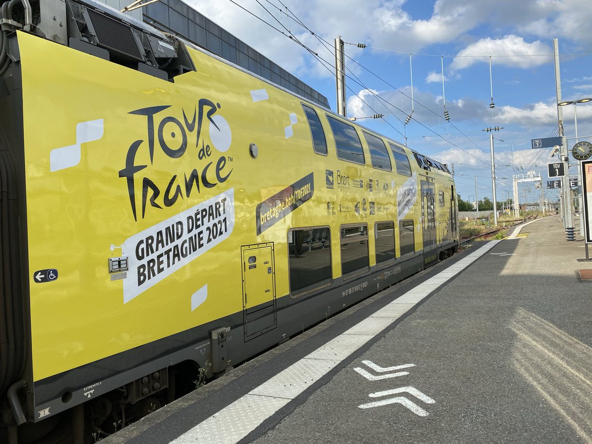 Julien_cdb_sncf's tweet image. En cette dernière journée du Tour de France Hommes 2025, ressortons les souvenirs de 2021.

Bon dimanche 👋🏻