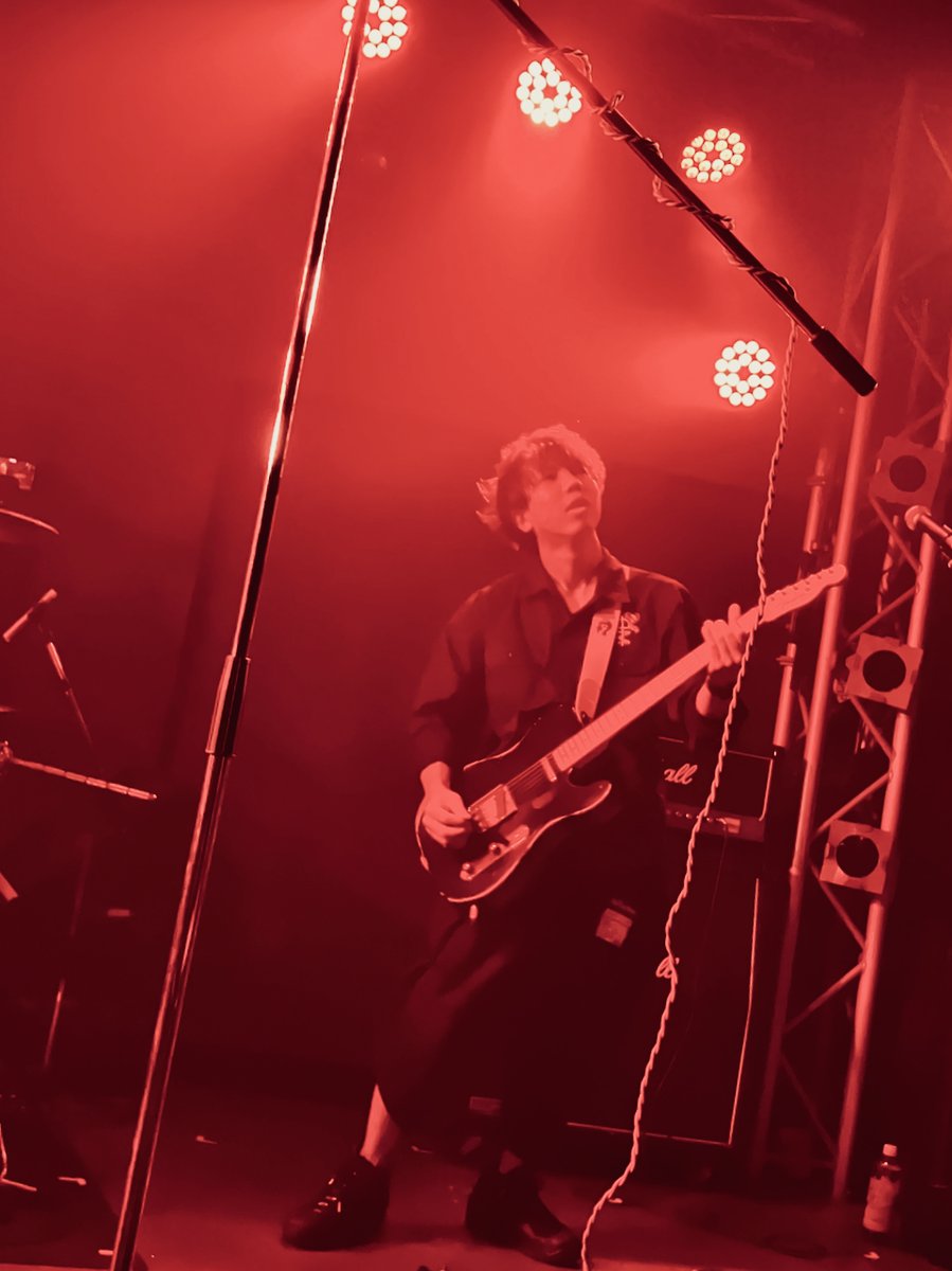 paddyphield's tweet image. 【スタッフ単独】
7月26日、ジェイミーがボーカルのThe Mania@町田プレイハウスへ♪
ドラムの無雨さん『卒業ライブ』ということで、気持ちの入った熱いステージ⚡️
メンバー応援グッズを用意してくれるファンの皆様と一緒に、楽しく盛り上がりました😊