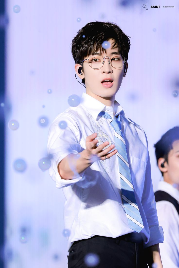 _hourlywonwoo's tweet image. #WONWOO #세븐틴 #원우 #SEVENTEEN @pledis_17