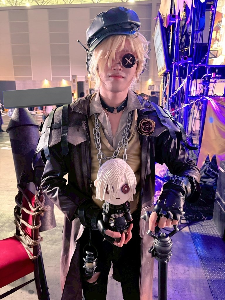 saaattg's tweet image. 昨日は墓守レイヤーさんずっと眺めてしまった…良…