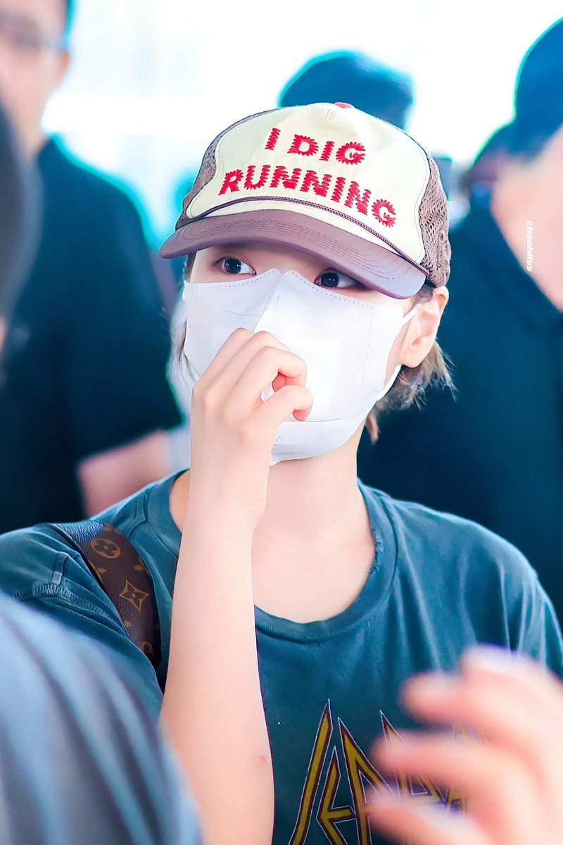 小豹的手被蚊子叮ㄇ