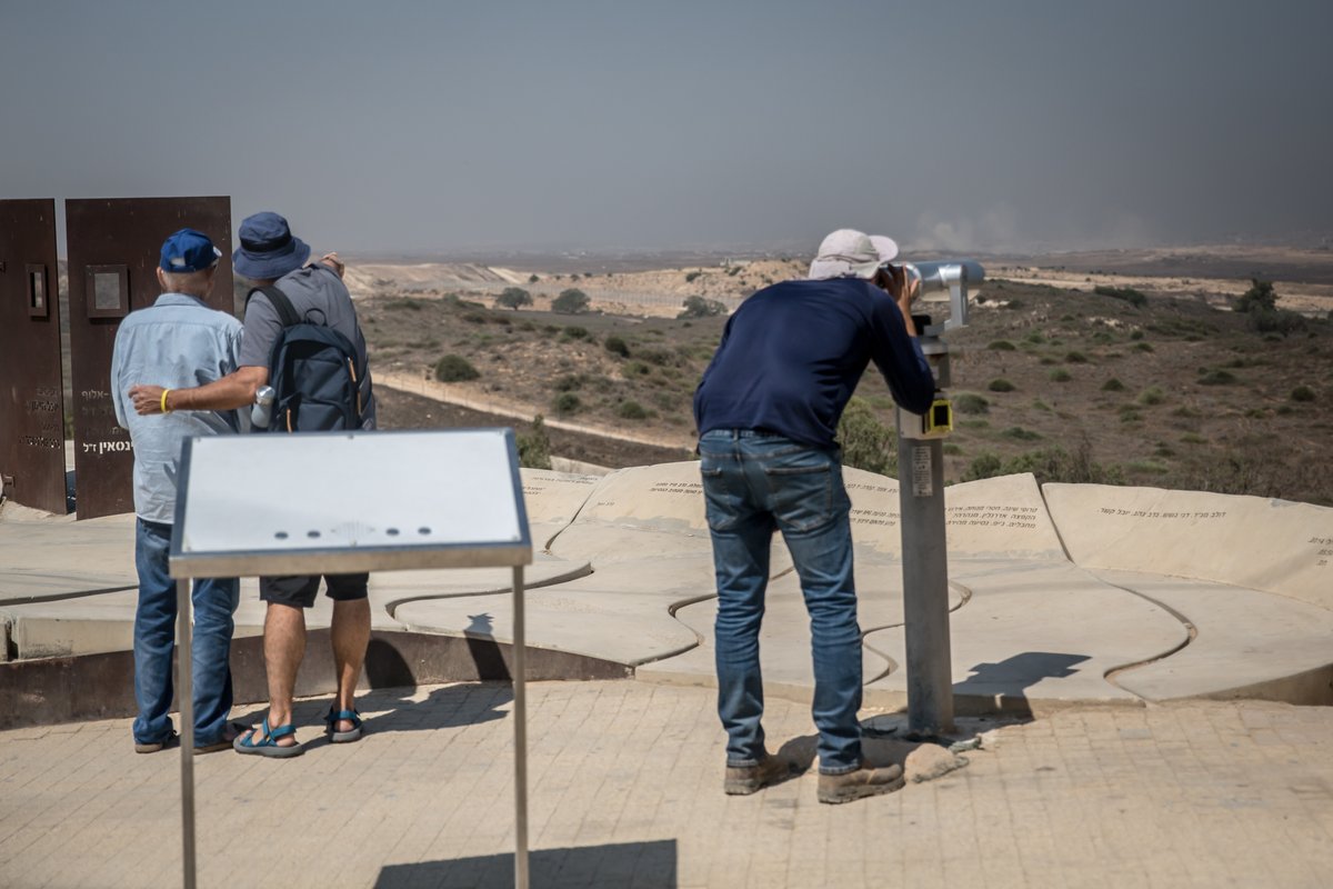 My latest, from the Israel-Gaza border, where I listened in as tour groups came to view the ruins of Gaza. irishtimes.com/world/middle-e…