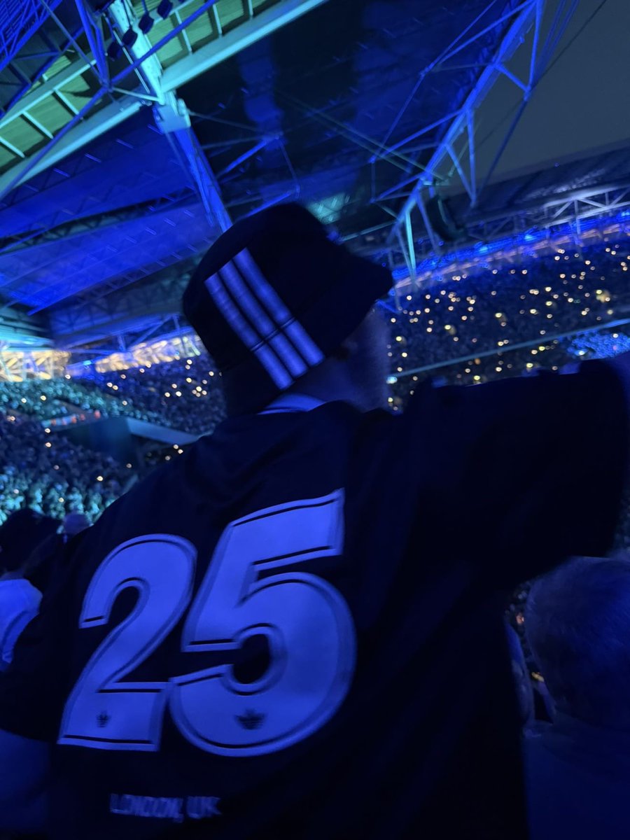 DanTorrington's tweet photo. Oasis Live25 🎶 #OasisLive25 https://t.co/OPKntsQQWi