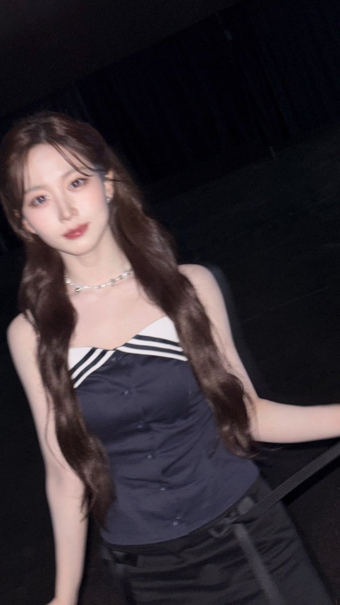 haewonaaahh's tweet image. I love shaky shaky haely.