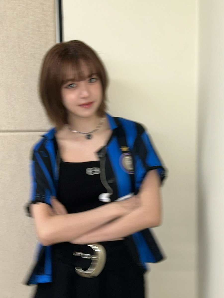 haewonaaahh's tweet image. I love shaky shaky haely.