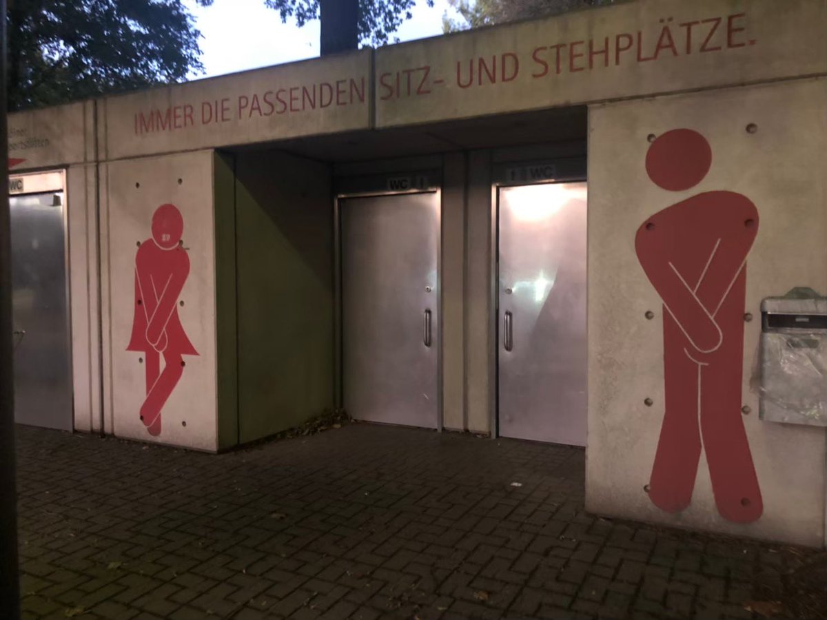 yukonodesign's tweet image. トイレのマークって場所によって
デザインが違って見るの
楽しかったりするんだけど…
ドイツのピクトグラムは
なかなか印象に残るものだったな🙂