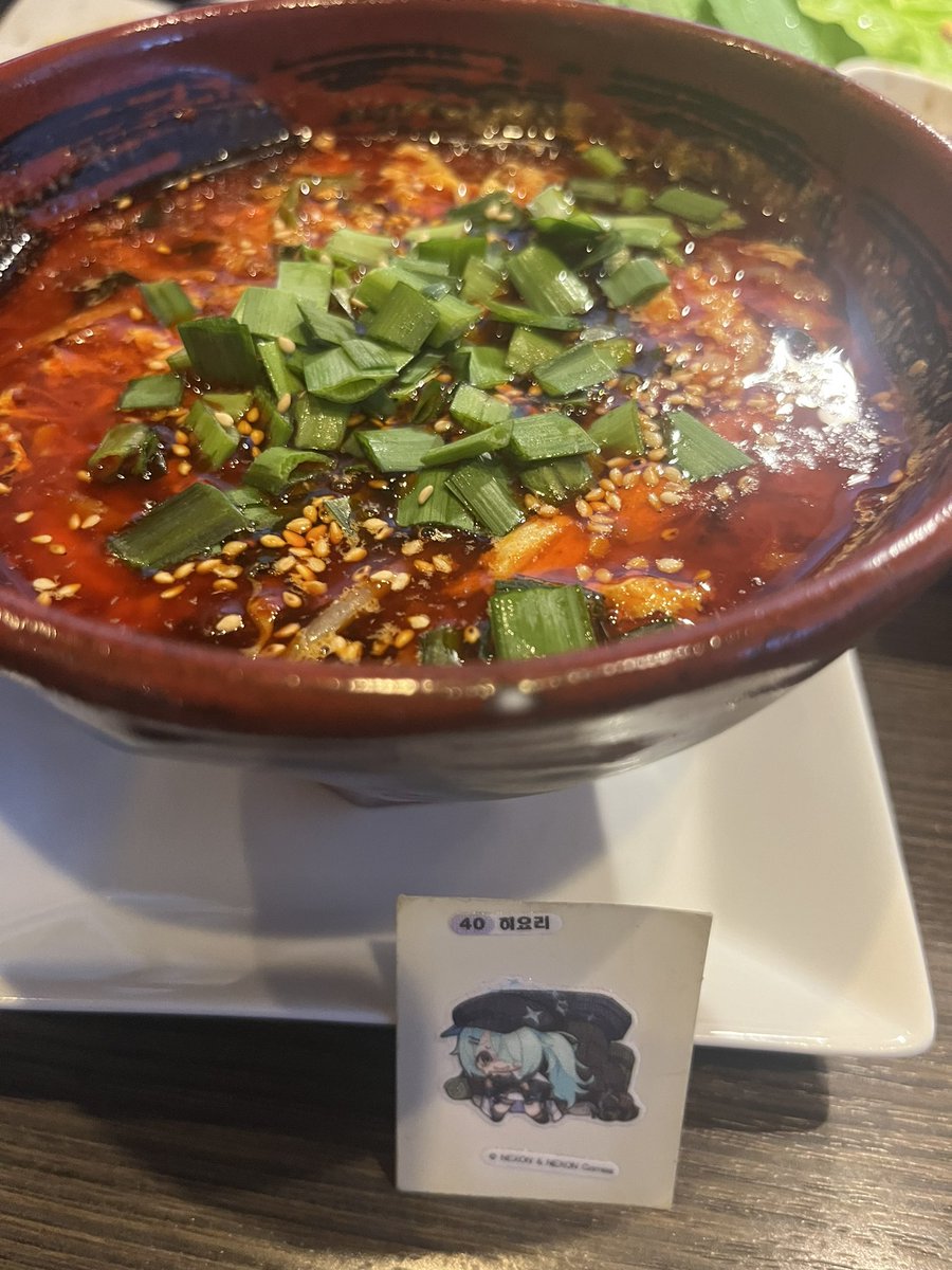M0dern_Bekennen's tweet image. こ、こんなに美味しそうな焼き肉…せ、先生?どうしてそんな嬉しそうに…
はっ!まさかこれを理由にあんなことやこんなことを…!?
ううっ…どうせそうなるなら、石焼ビビンバとユッケジャンスープも注文させてくださいっ