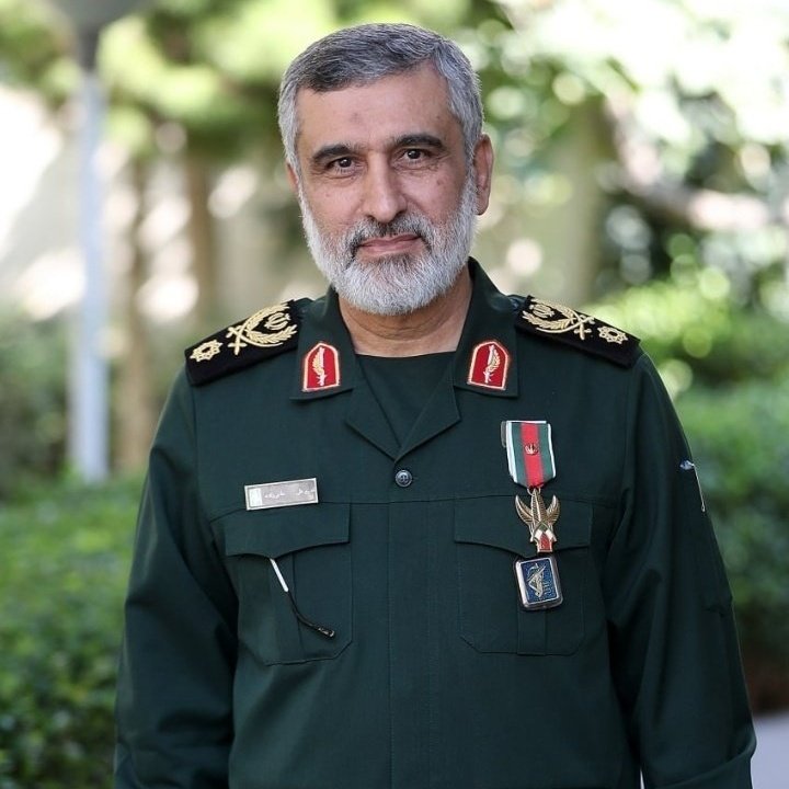 arfh_hshmi's tweet image. 💔 ۶۳ ساله رو سفید ما دلمون برات تنگ میشه
اللهم تقبل منا هذا القربان...🤲🏻
#حب_الحسین_یجمعنا