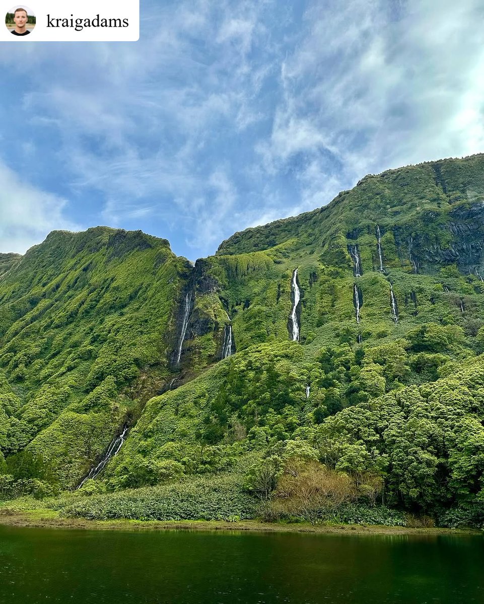 Hoje foi dia de explorarmos a ilha das Flores e toda a natureza que tem para oferecer.

Today was the day to explore the island of Flores and all the nature it has to offer.
#visitazores #açores #azores