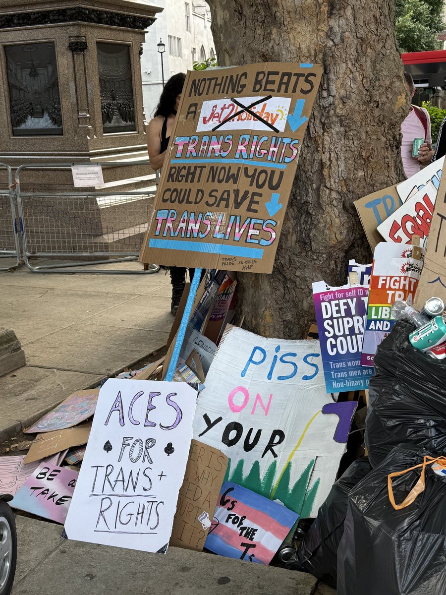 Went to London trans pride yesterday 🫶🏻🏳️‍⚧️