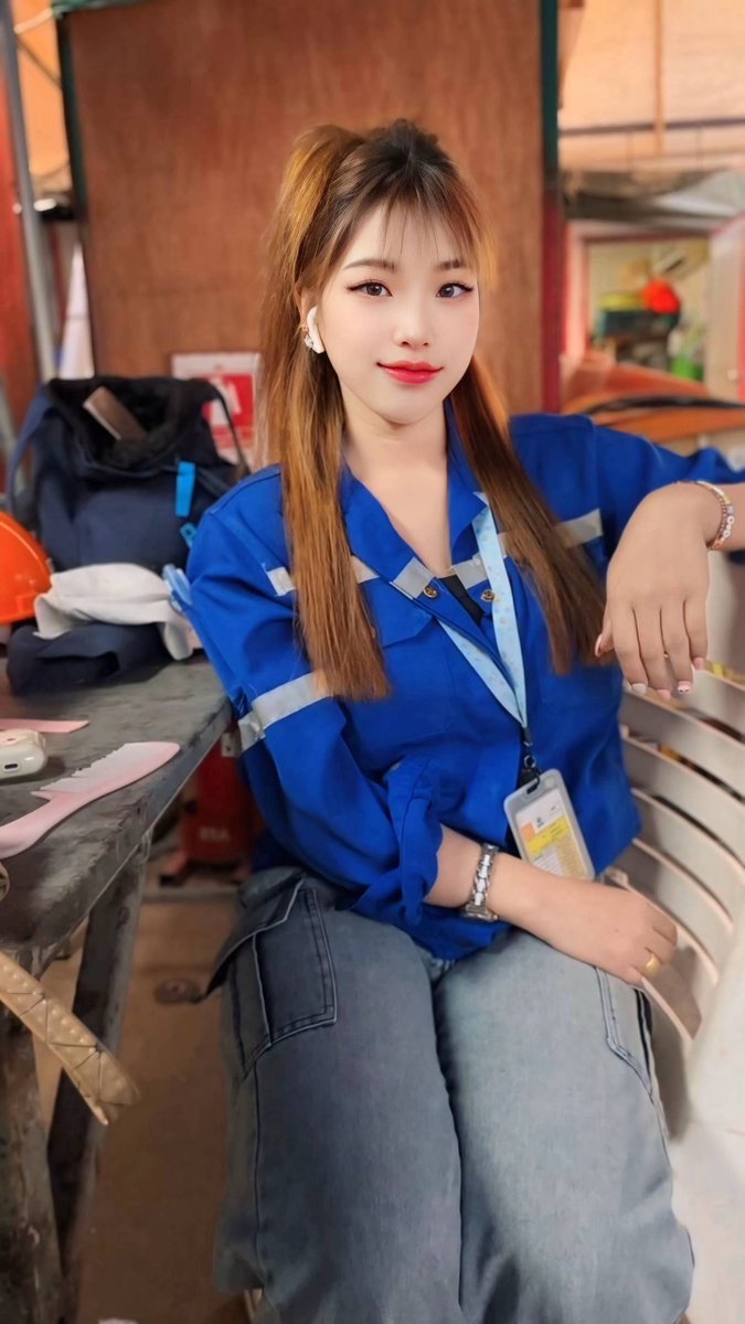 ปรึกษาฟรีค่ะ เป็นเพื่อนคุย เป็นคู่ให้ได้ค่ะ ปีนี้อายุ27แล้วค่ะ ให้ติดตามกลับกดรี🔃มานะคะ