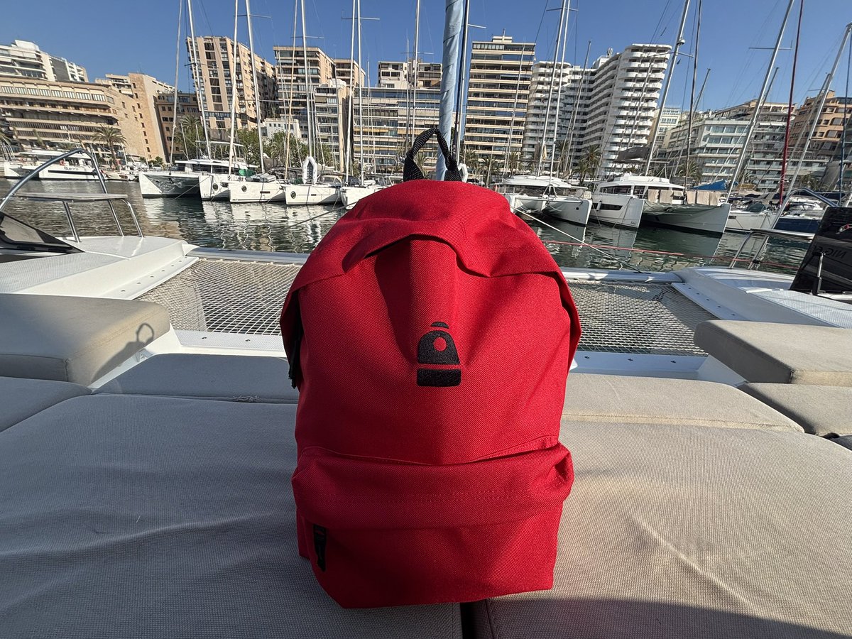 ivan_nomadz's tweet image. my @Backpack is always with me 🎒