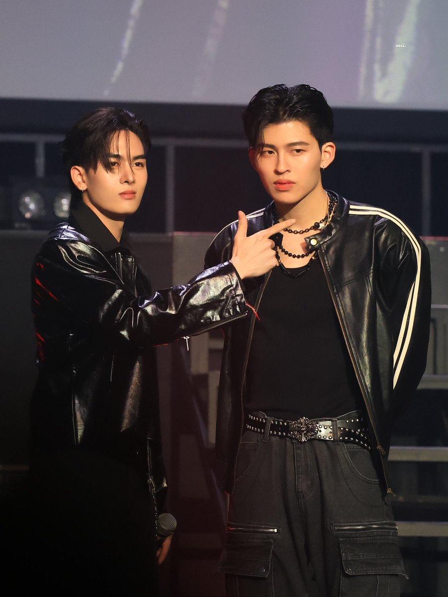mightyIoki's tweet image. Pond: 🧍🧍🧍

#ppnaravit #JASPER 
#GMMTVMUSICONXJAPAN2025D2
