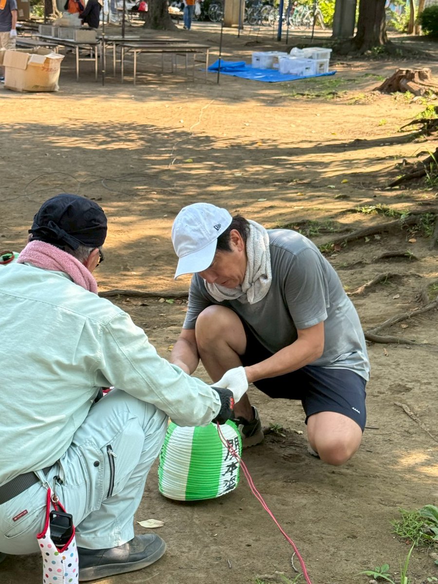 37℃の練馬区。
盆踊りにお神輿、その準備こそが大切です。日本人の真心が込められている催しです。
#東京9区 #練馬区 #自民党 #菅原一秀 #すがわら一秀 #経済産業大臣