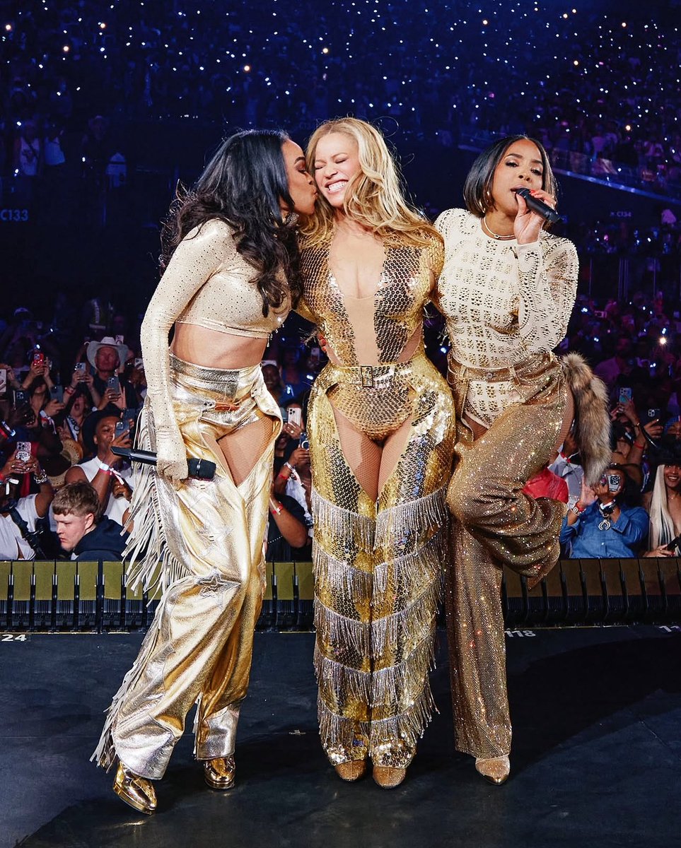 Destiny’s Child stuns in new photo from the ‘Cowboy Carter’ tour.
